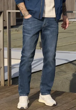 Straight Leg Jeans im Regular Fit