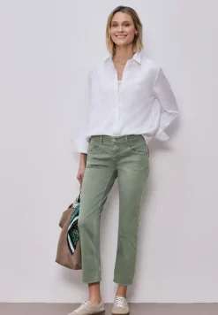 Straight Leg Jeans mit fransigem Saum