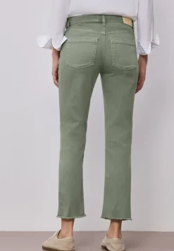 Straight Leg Jeans mit fransigem Saum