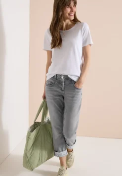 Straight Leg Jeans mit Saumdetail