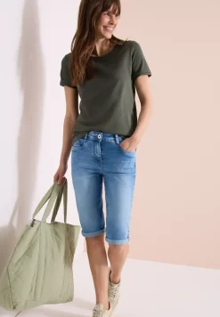 Straight Leg Jeansshorts im Slim Fit
