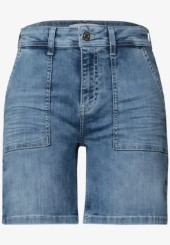 Straight Leg Shorts im Casual Fit