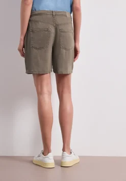 Straight Leg Shorts im Casual Fit