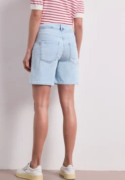 Straight Leg Shorts im Casual Fit