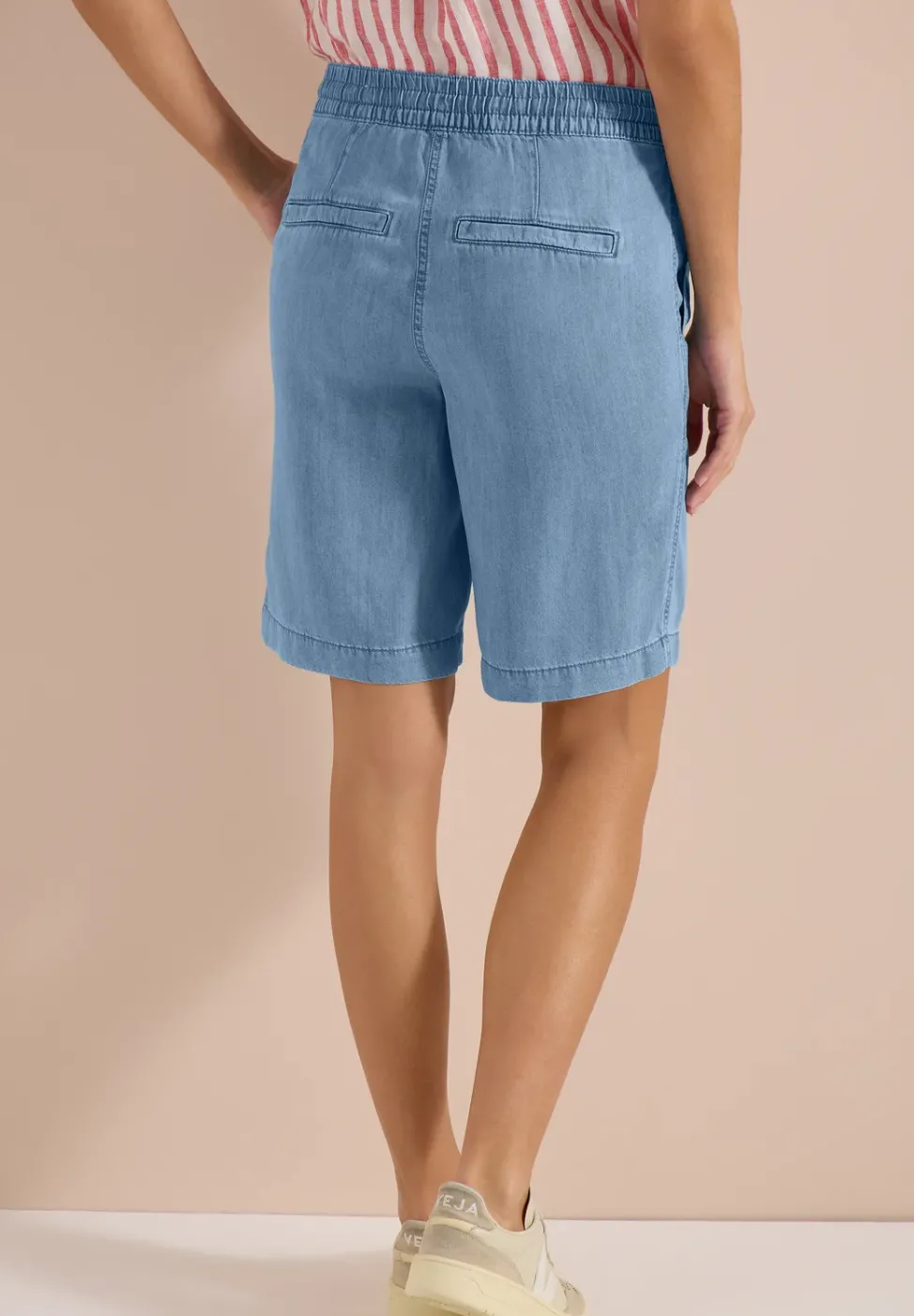 Straight Leg Shorts im Washed-Look