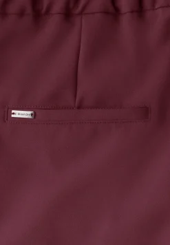 Straight Leg Twill Hose