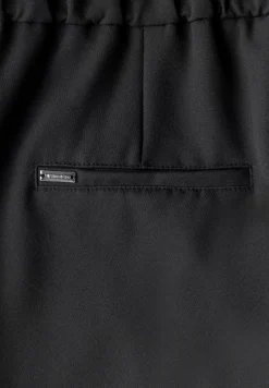 Straight Leg Twill Hose