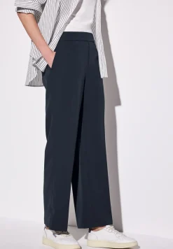 Straight Leg Twill Hose