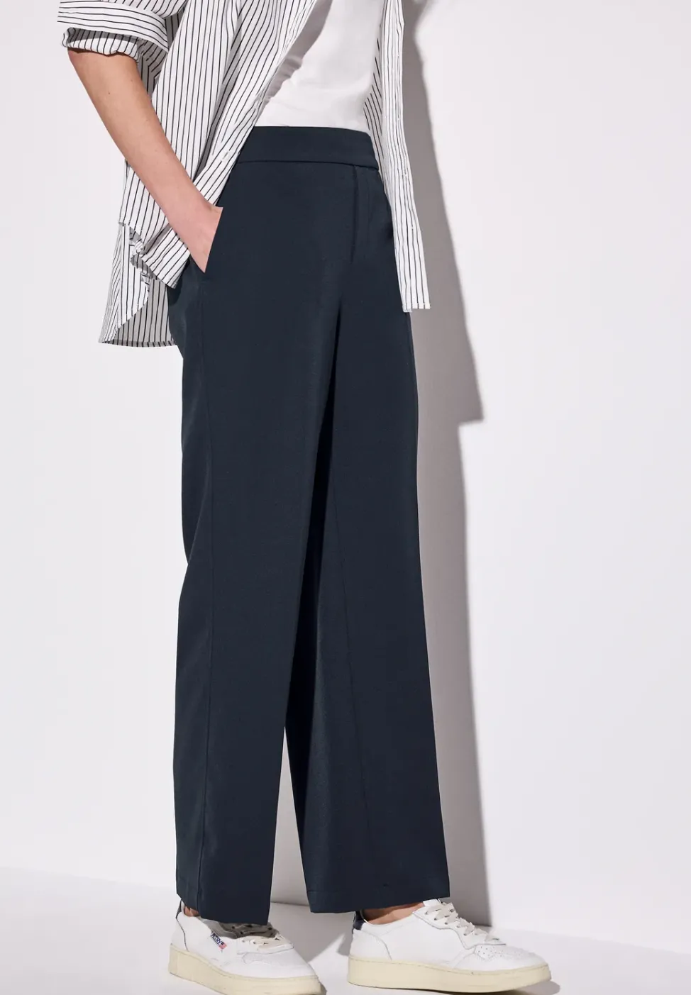Straight Leg Twill Hose