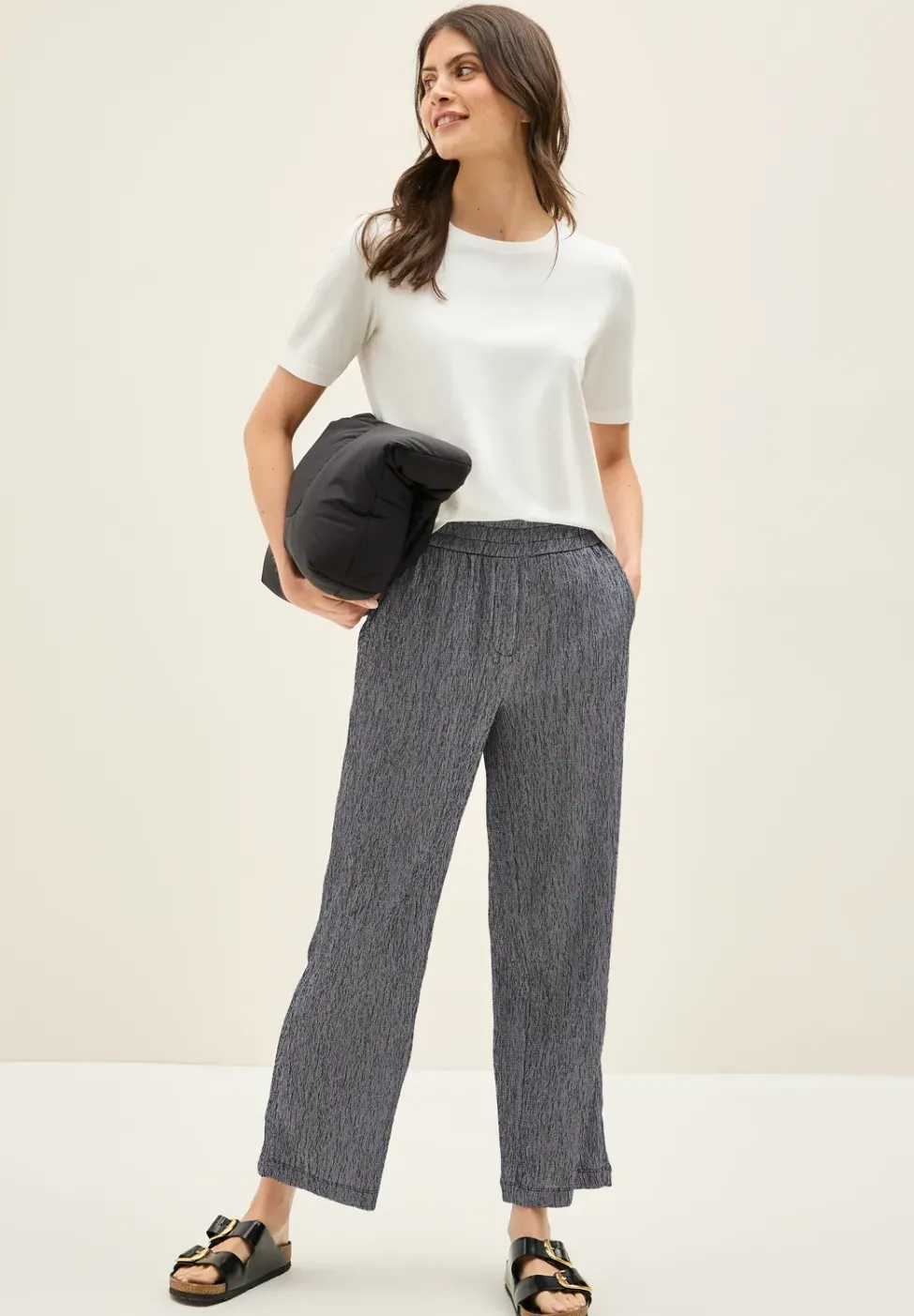 Straight Leg Crepe Hose