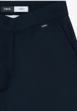 Straight Leg Hose