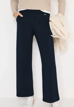 Straight Leg Hose