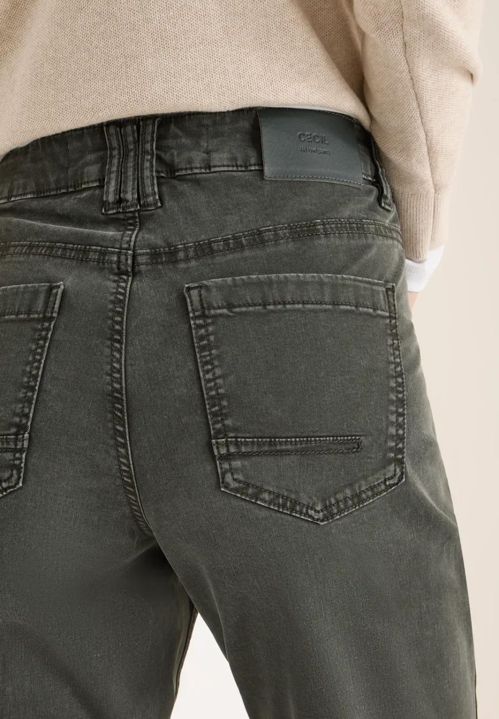 Straight Leg Hose