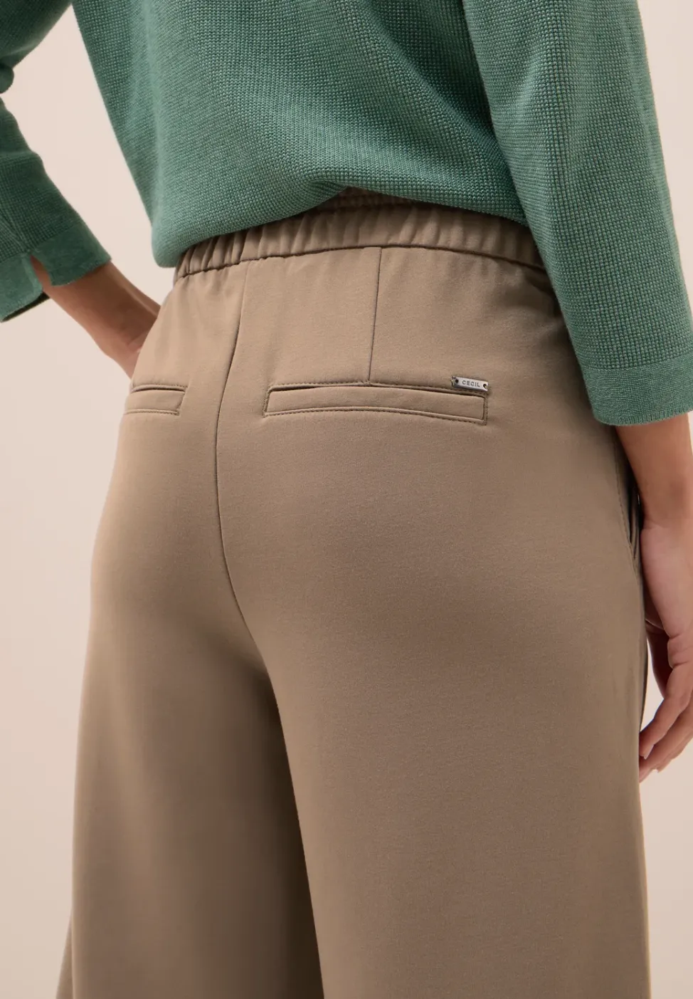 Straight Leg Hose