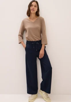 Straight Leg Hose