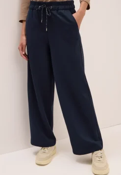 Straight Leg Hose