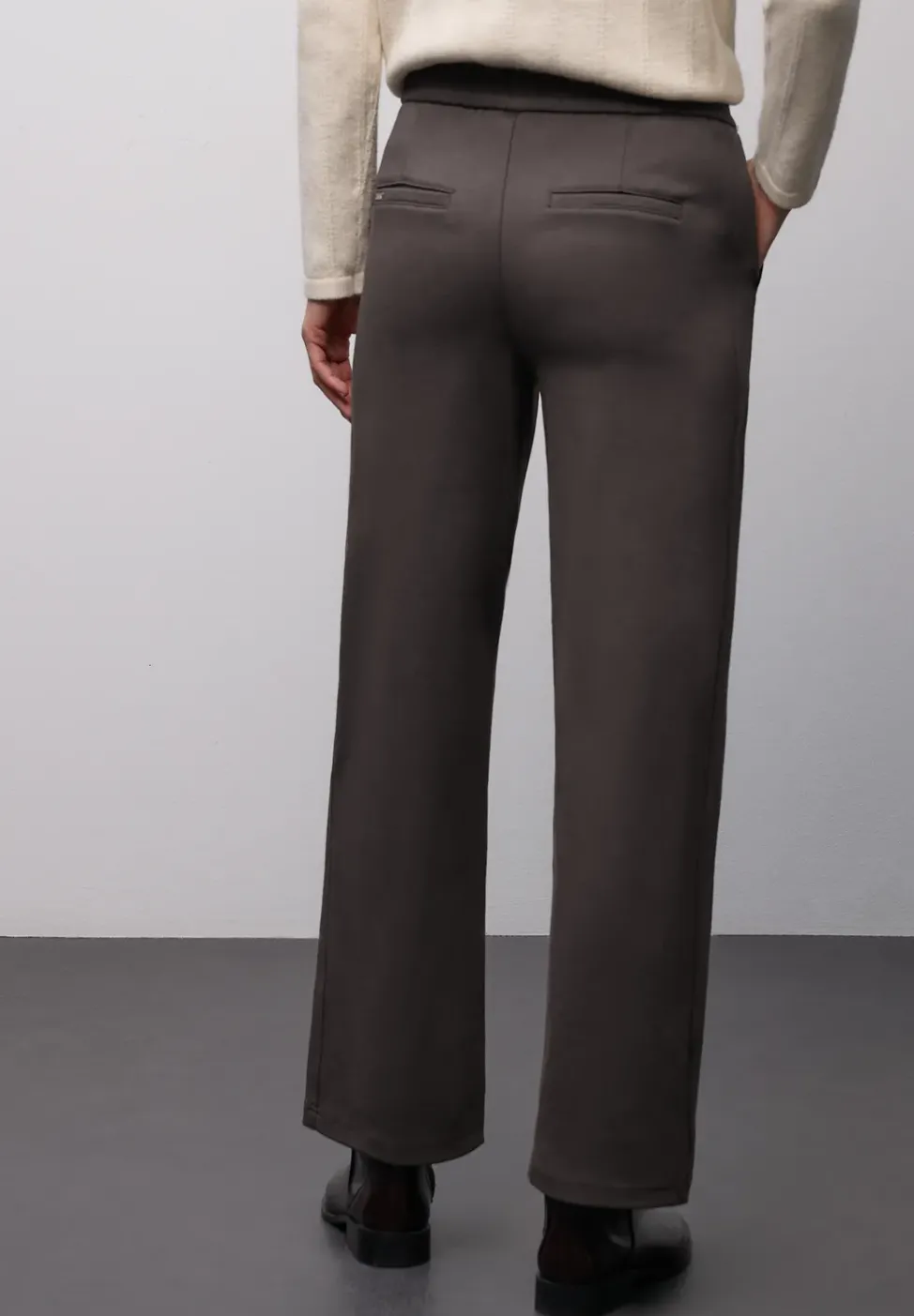 Straight Leg Hose
