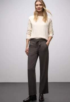 Straight Leg Hose