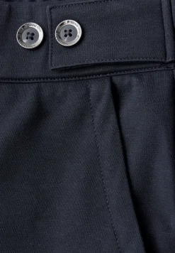Straight Leg Hose