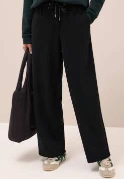 Straight Leg Hose