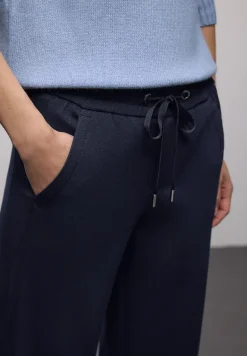 Straight Leg Hose