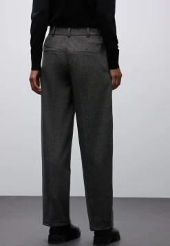Straight Leg Hose