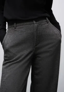 Straight Leg Hose