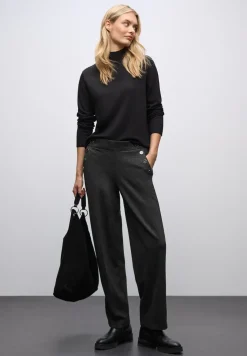 Straight Leg Hose