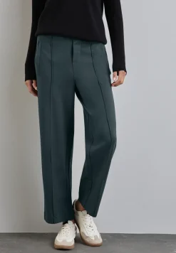 Straight Leg Hose