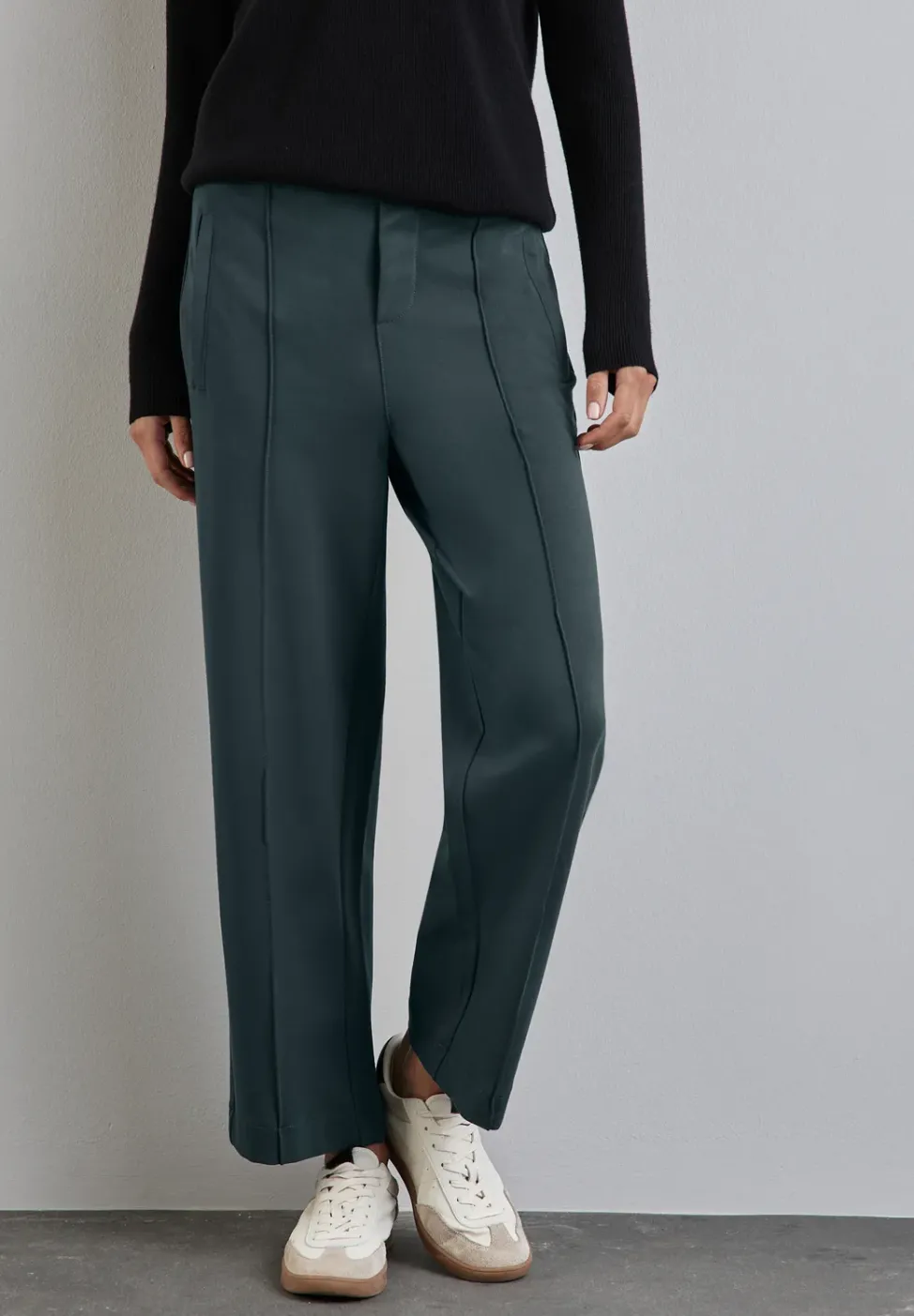 Straight Leg Hose