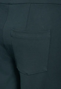 Straight Leg Hose