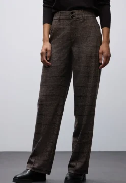 Straight Leg Hose