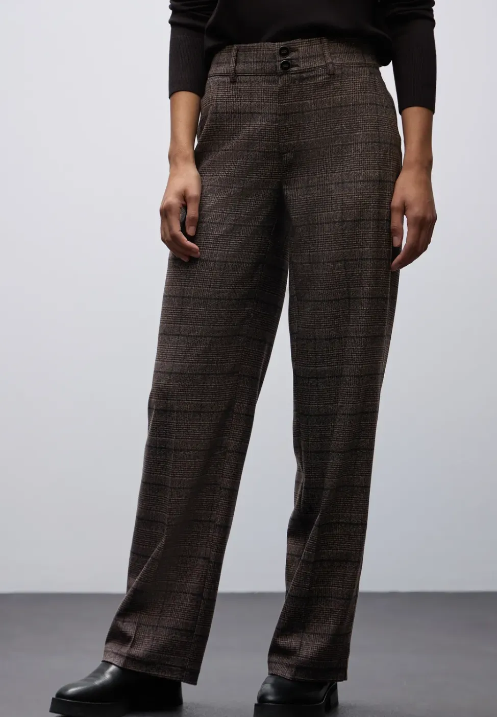 Straight Leg Hose