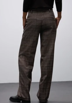 Straight Leg Hose