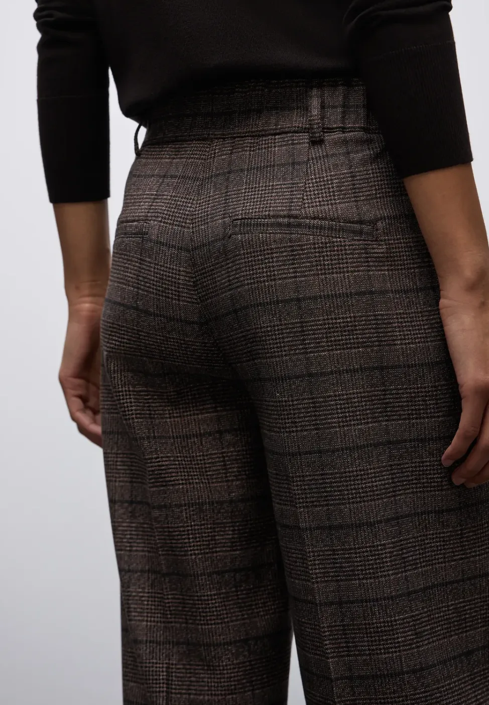 Straight Leg Hose