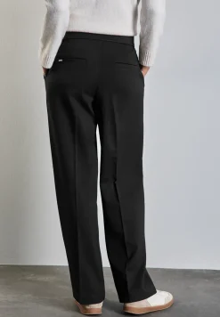 Straight Leg Hose