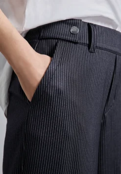 Straight Leg Hose
