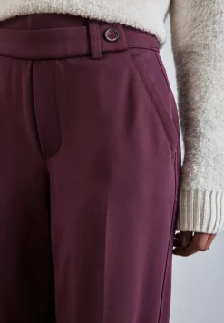 Straight Leg Hose