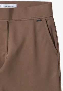 Straight Leg Hose