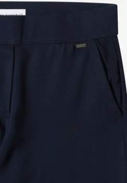 Straight Leg Hose