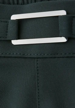 Straight Leg Hose mit Detail