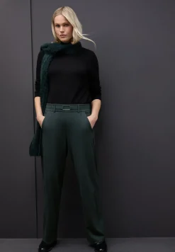 Straight Leg Hose mit Detail