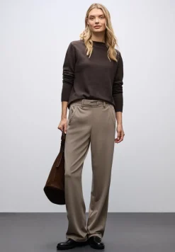 Straight Leg Hose mit Detail