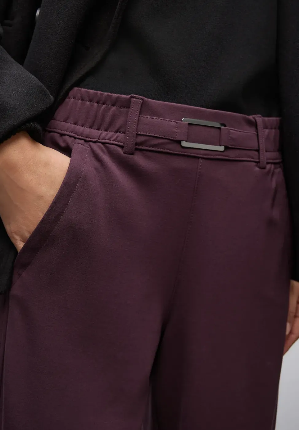 Straight Leg Hose mit Detail