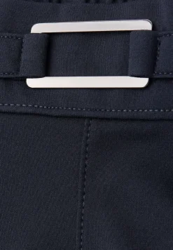 Straight Leg Hose mit Detail
