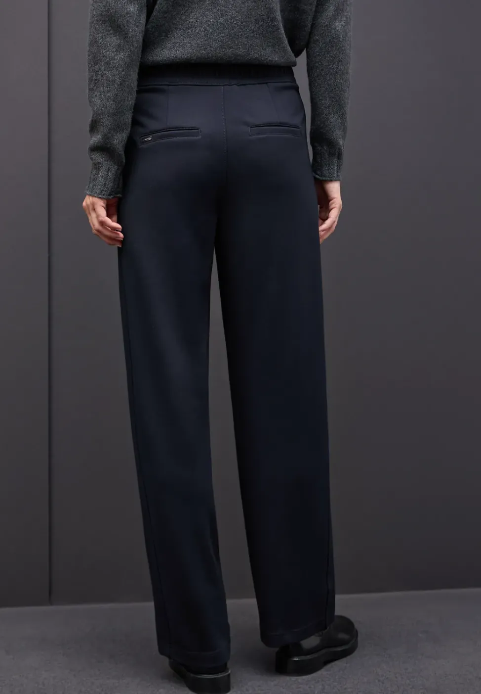 Straight Leg Hose mit Detail
