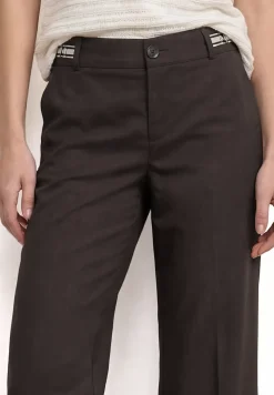 Straight Leg Hose mit Gürteldetails