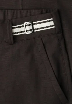 Straight Leg Hose mit Gürteldetails