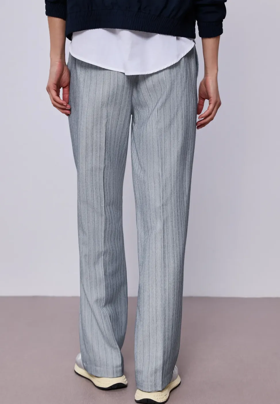 Straight Leg Hose mit Streifen