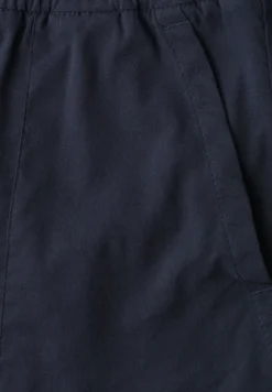 Straight Leg Hose mit Turn-Up-Detail